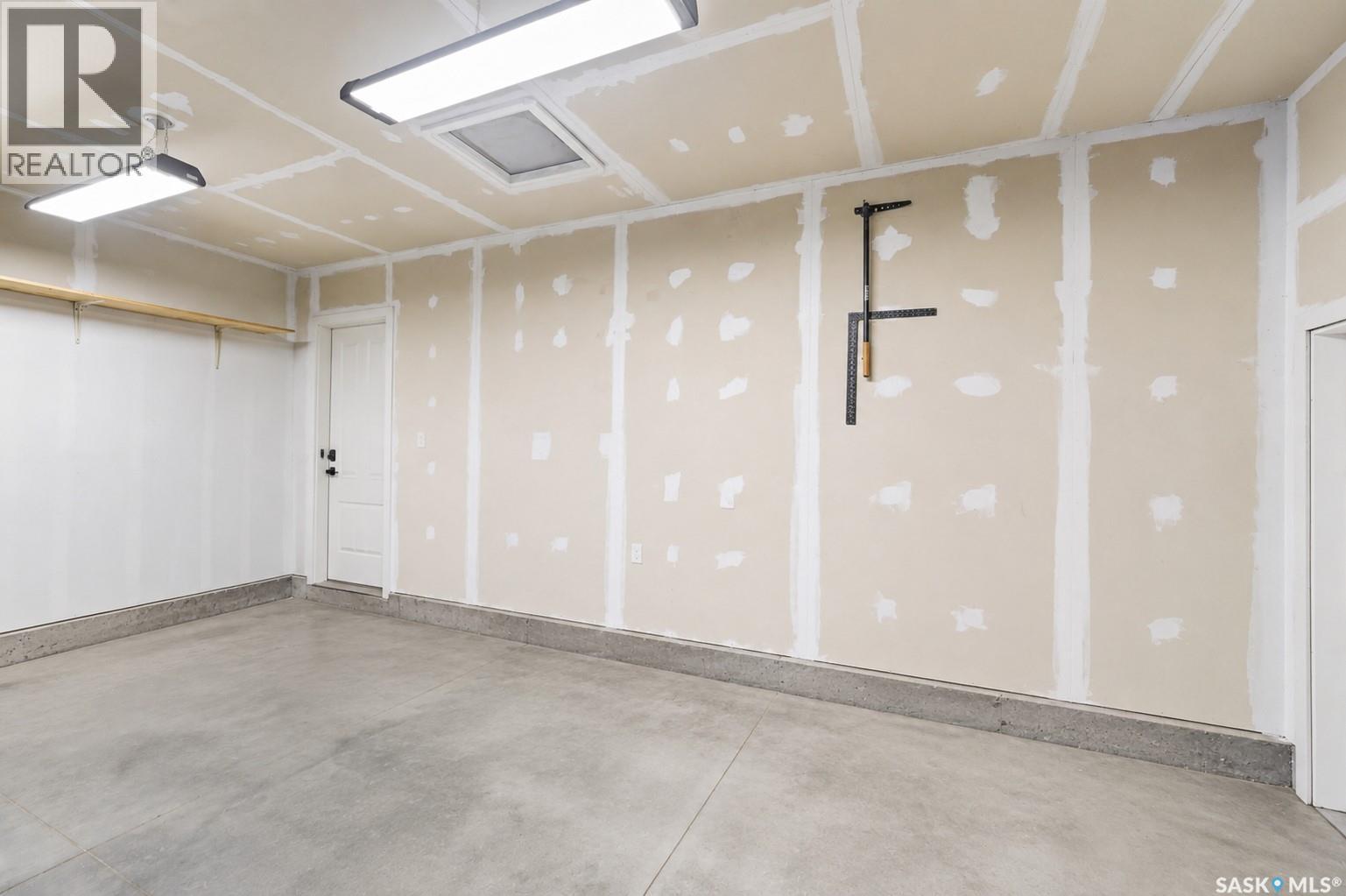 1114 Hargreaves Way, Saskatoon, SK - Indoor