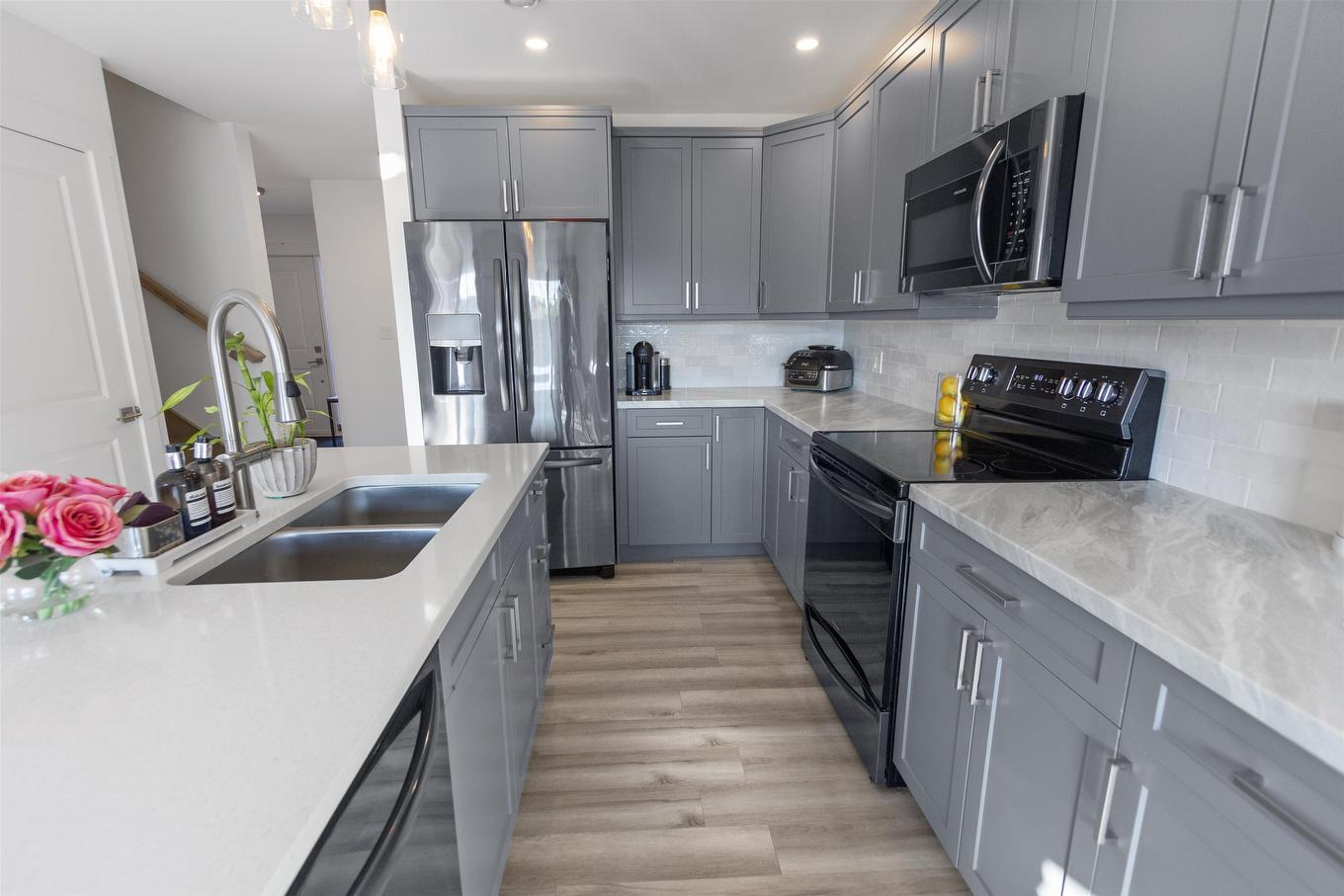 74B Macwilliams Road, Charlottetown, PE - Indoor Photo Showing Kitchen With Double Sink With Upgraded Kitchen
