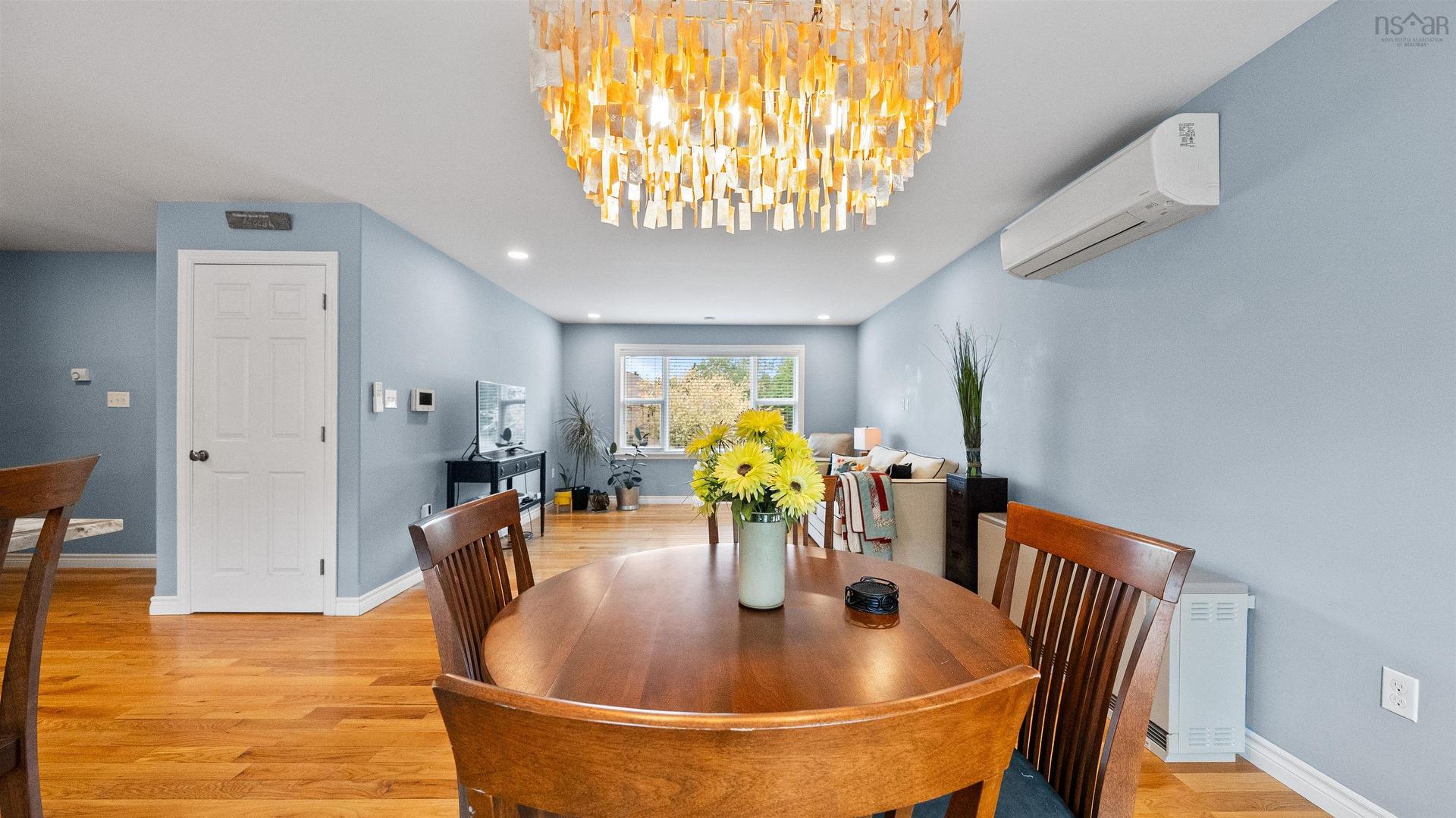 129 Birchview Crescent, New Glasgow, NS - Indoor Photo Showing Dining Room