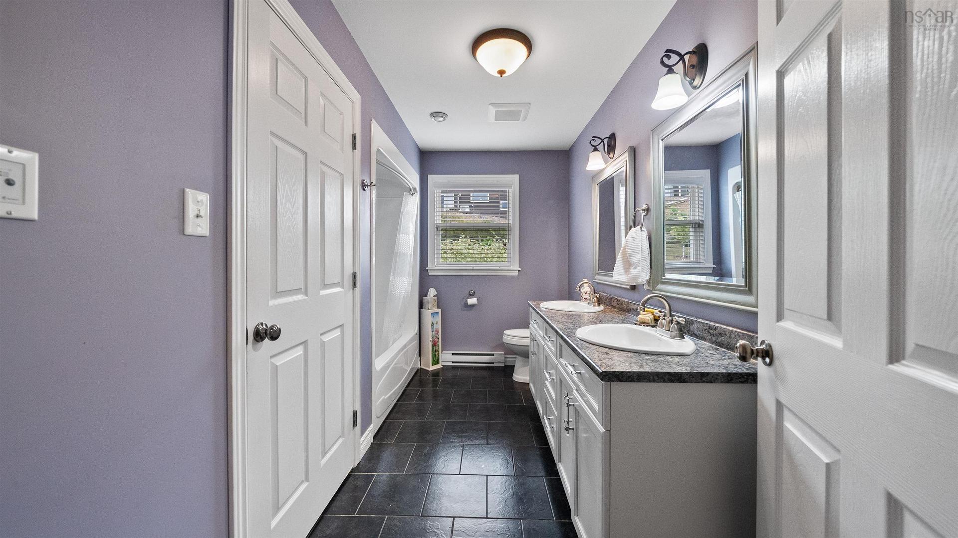 129 Birchview Crescent, New Glasgow, NS - Indoor Photo Showing Bathroom