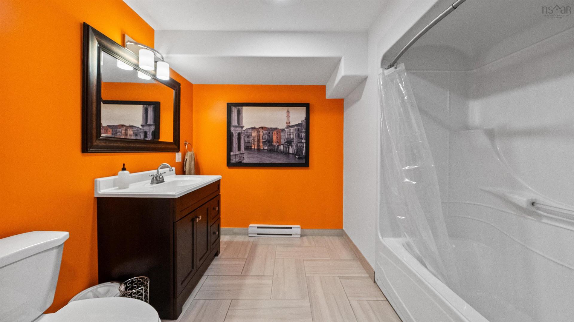 129 Birchview Crescent, New Glasgow, NS - Indoor Photo Showing Bathroom