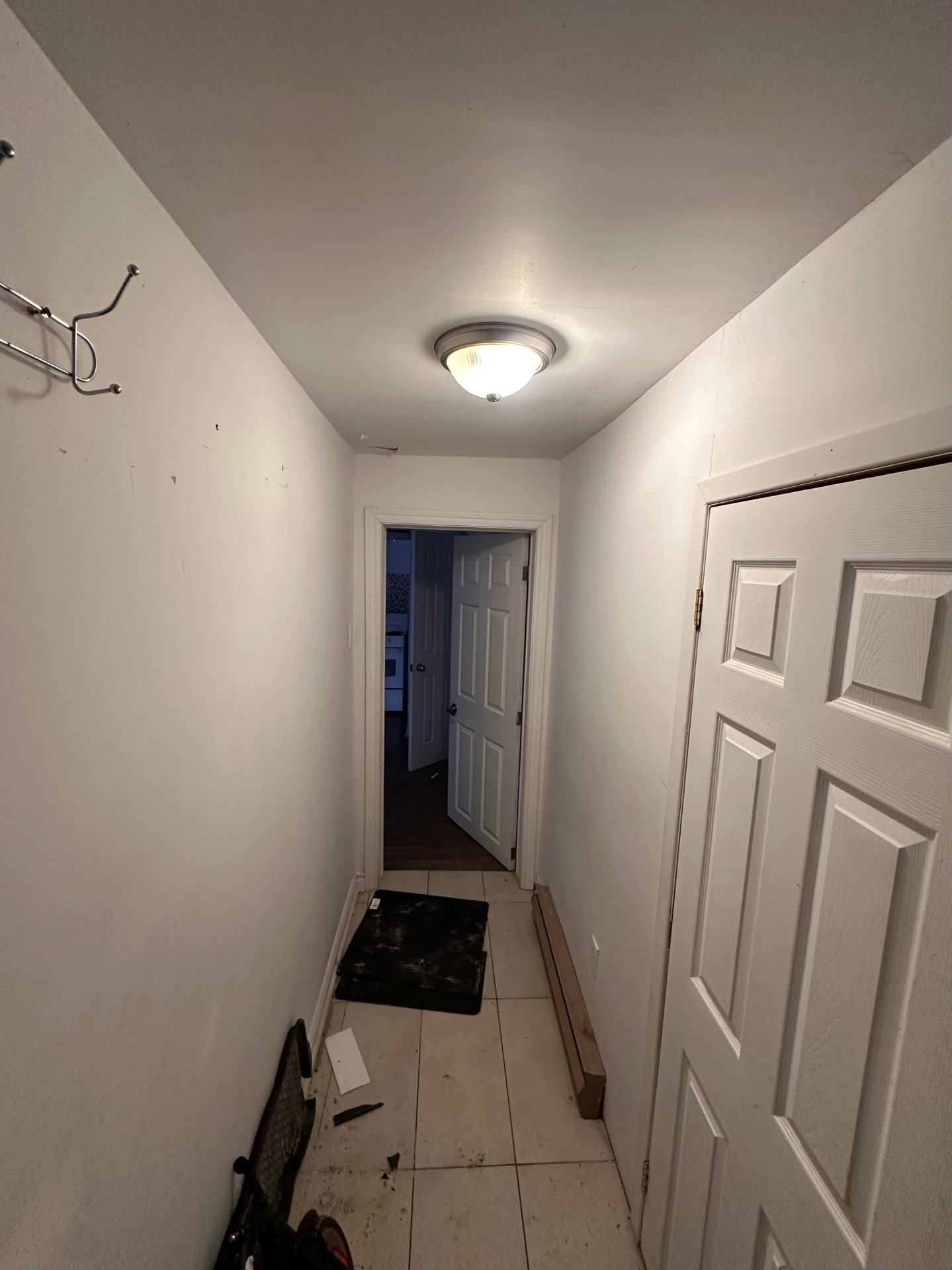 Hall d'entrée/Vestibule - A-5947 Rue Landry, Montréal (Mercier/Hochelaga-Maisonneuve), QC - Indoor Photo Showing Other Room