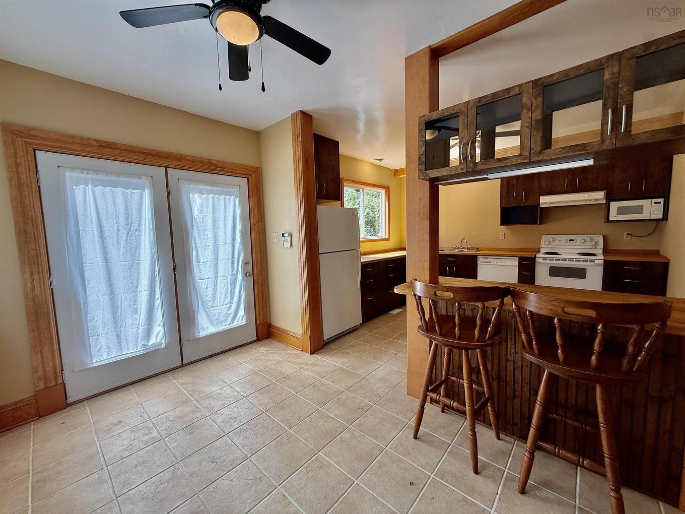 6312 Chebucto Road, Halifax, NS - Indoor