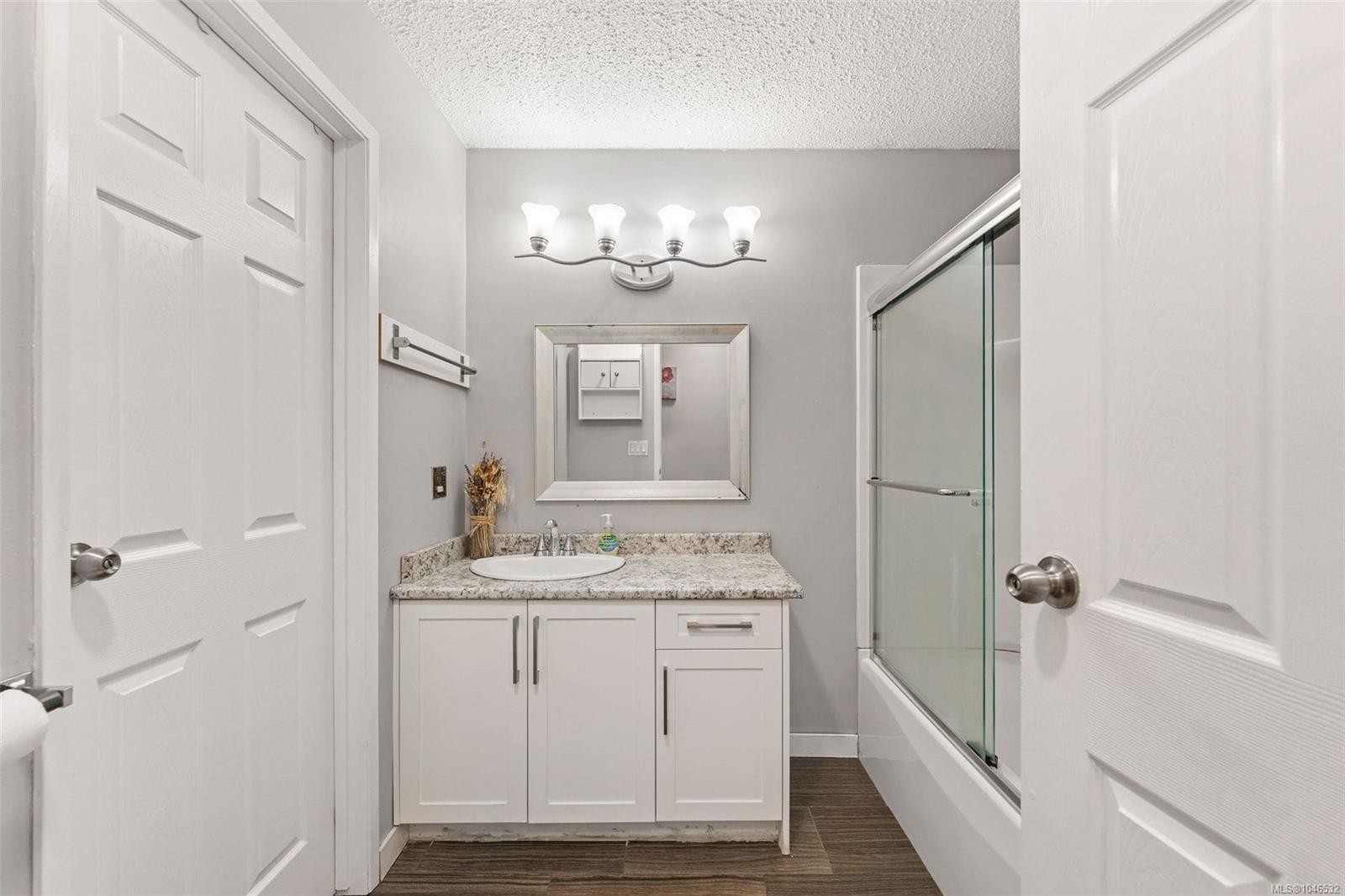 #4-524 Rosehill St, Nanaimo, BC