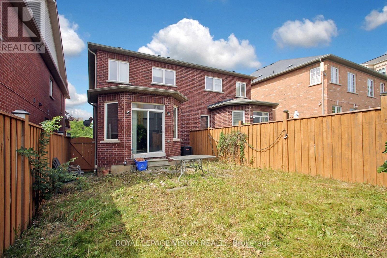 5559 Bonnie Street, Mississauga, ON