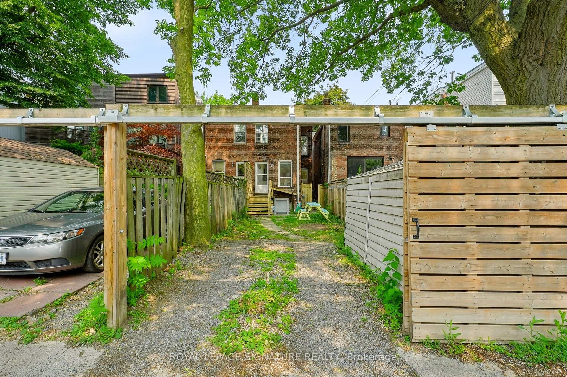 37 Strathcona Avenue, Toronto, ON