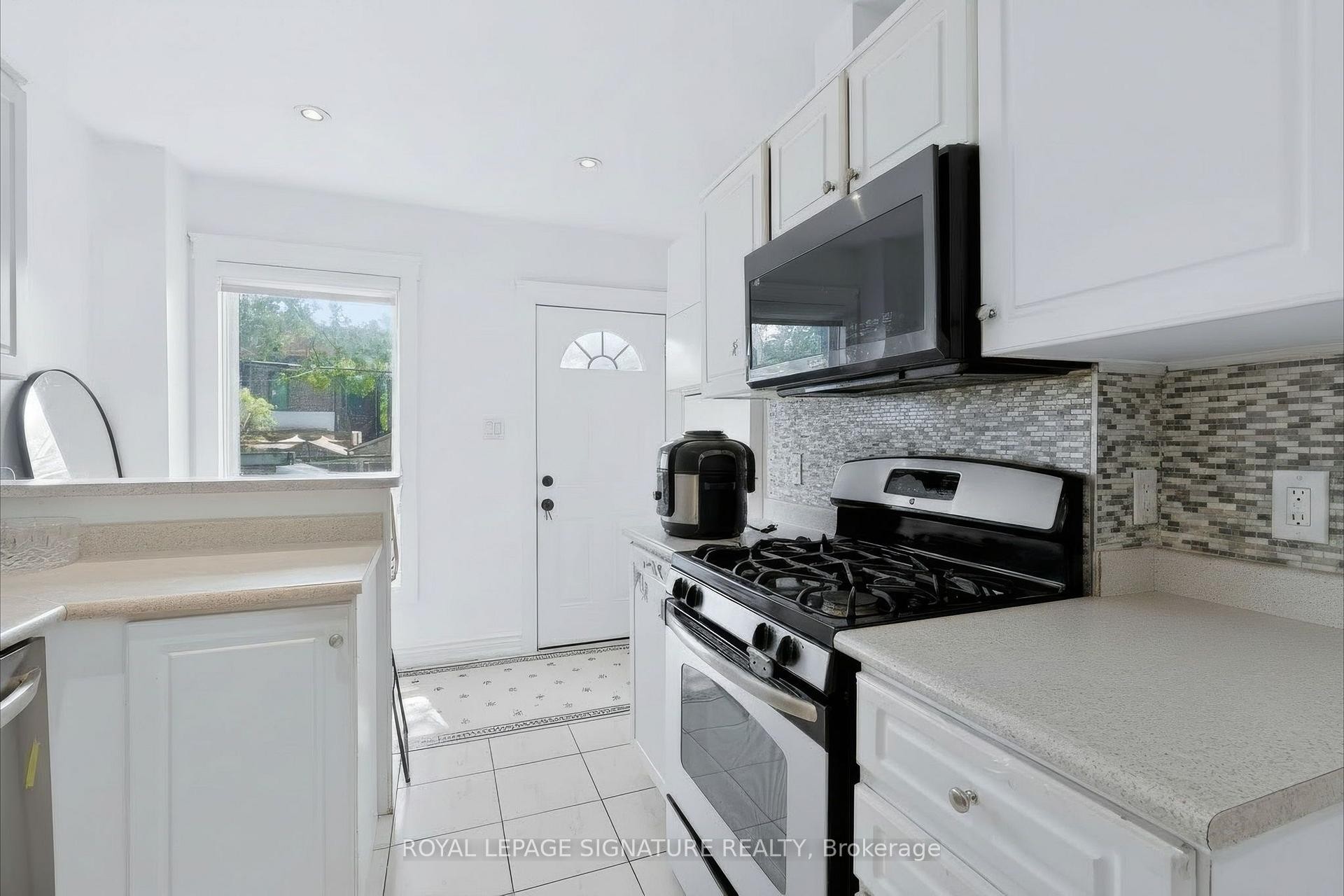 37 Strathcona Avenue, Toronto, ON
