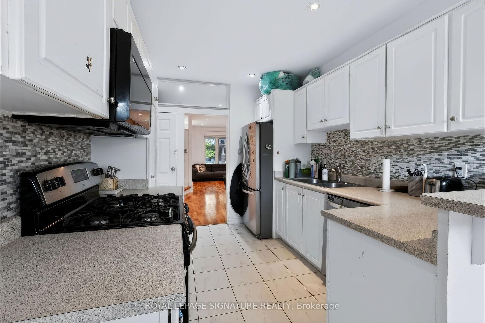 37 Strathcona Avenue, Toronto, ON