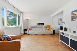 Salon - 