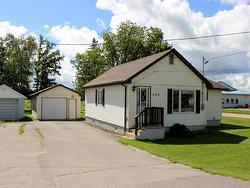 502 ATWOOD AVENUE Rainy River, ON P0W 1L0