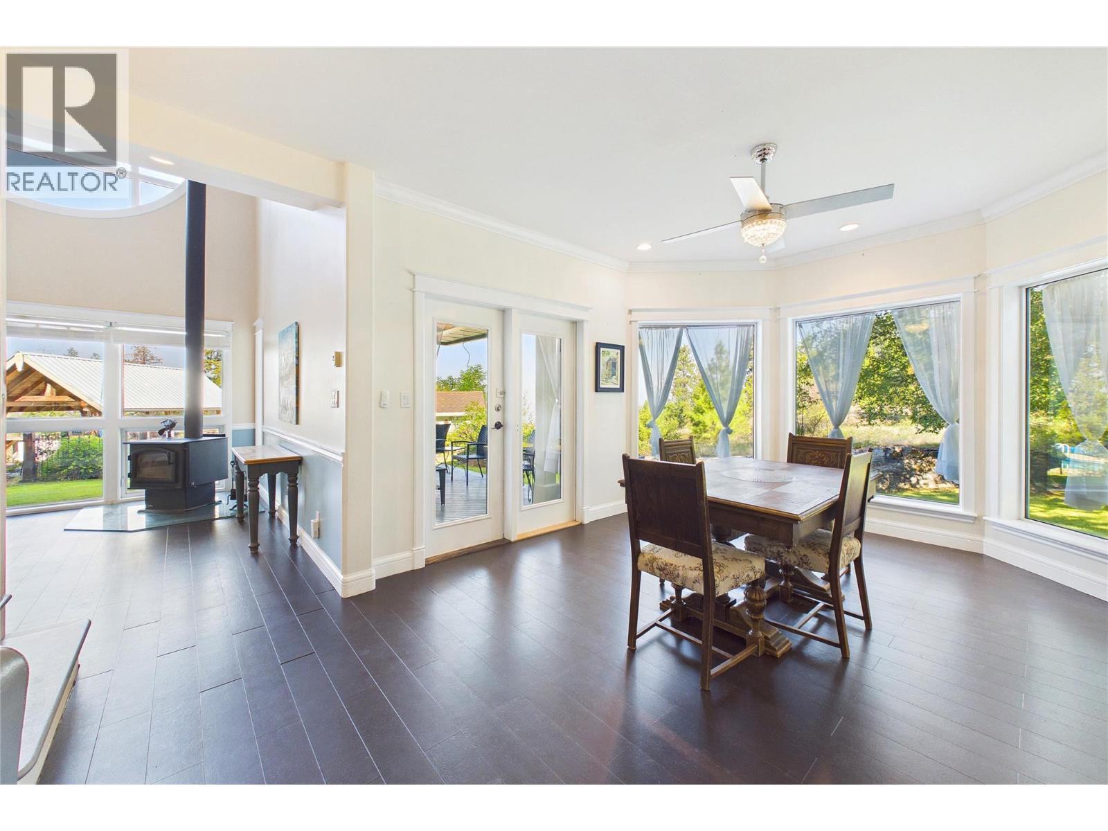 114 Bear End Road, Penticton, BC - Indoor Photo Showing Dining Room