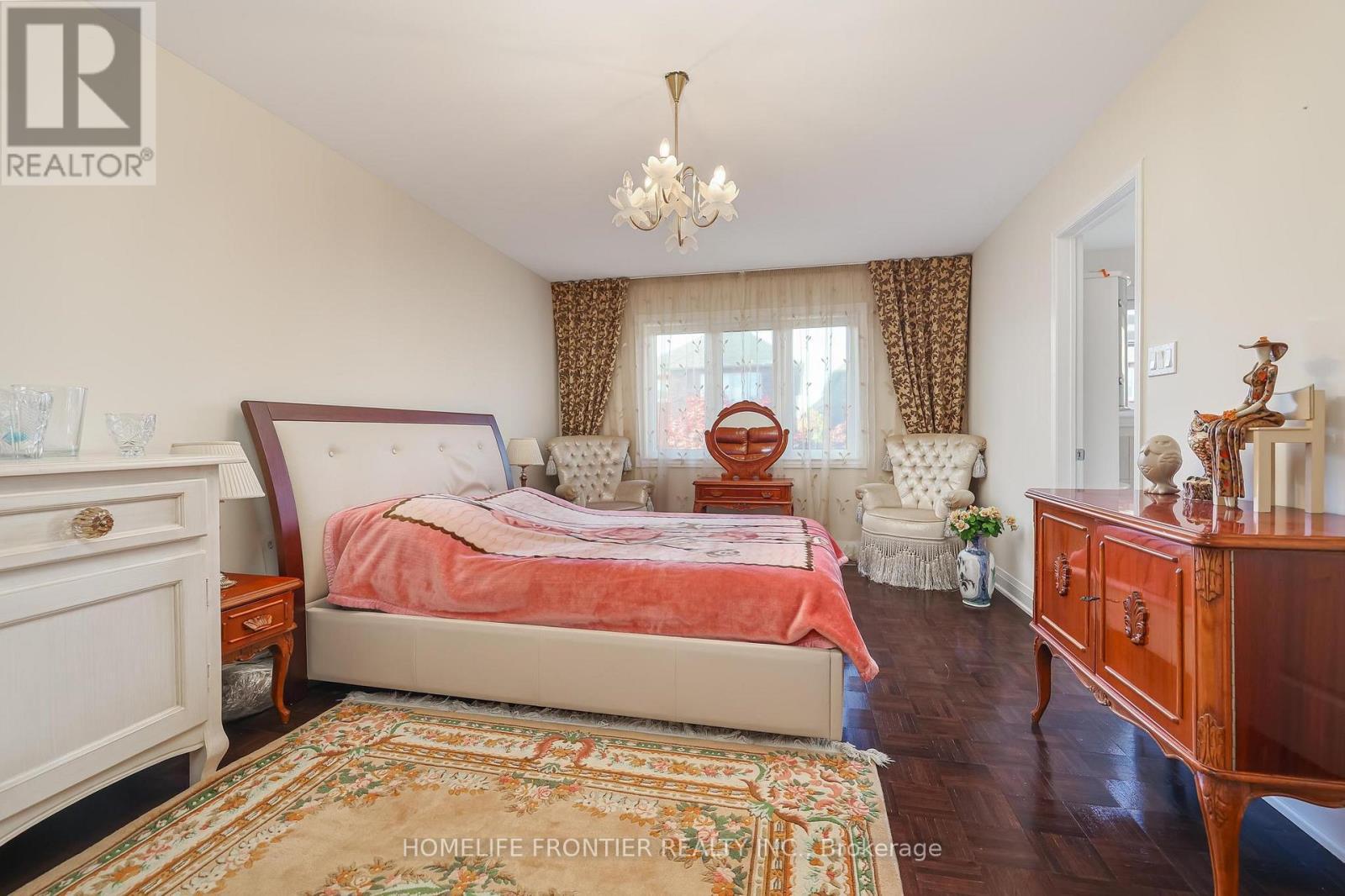 86 Venice Gate Drive, Vaughan, ON - Indoor Photo Showing Bedroom