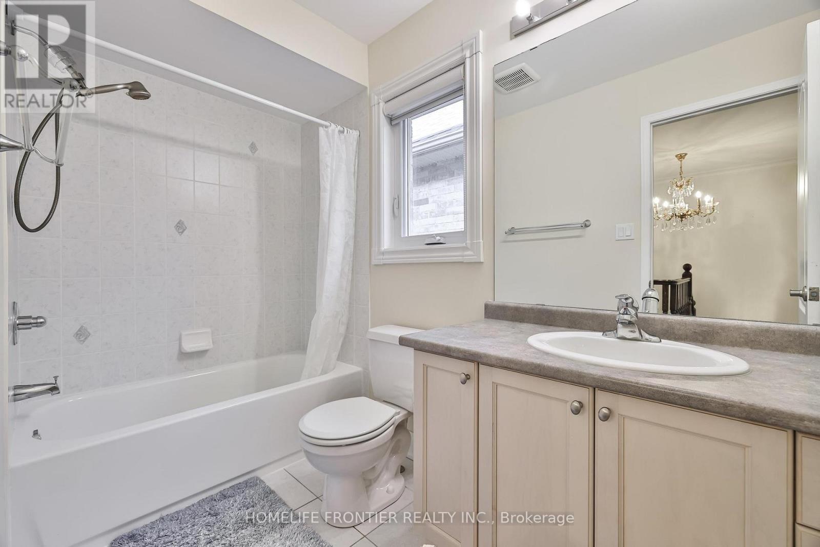 86 Venice Gate Drive, Vaughan, ON - Indoor Photo Showing Bathroom