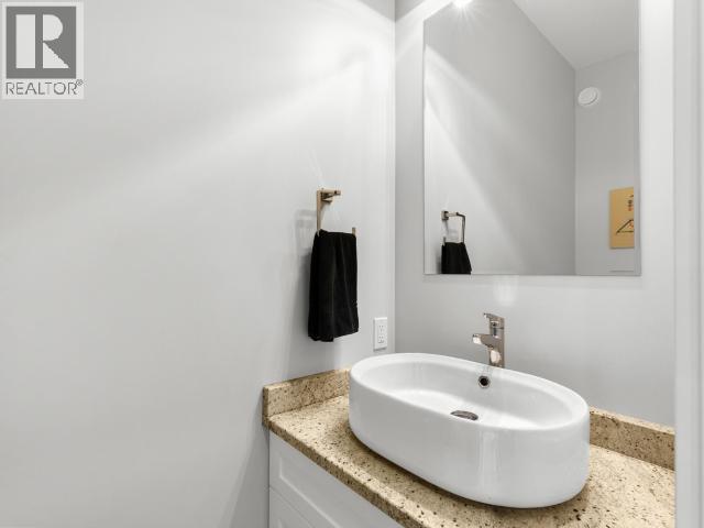 26 Iskoot Crescent, Whitehorse, YT - Indoor Photo Showing Bathroom