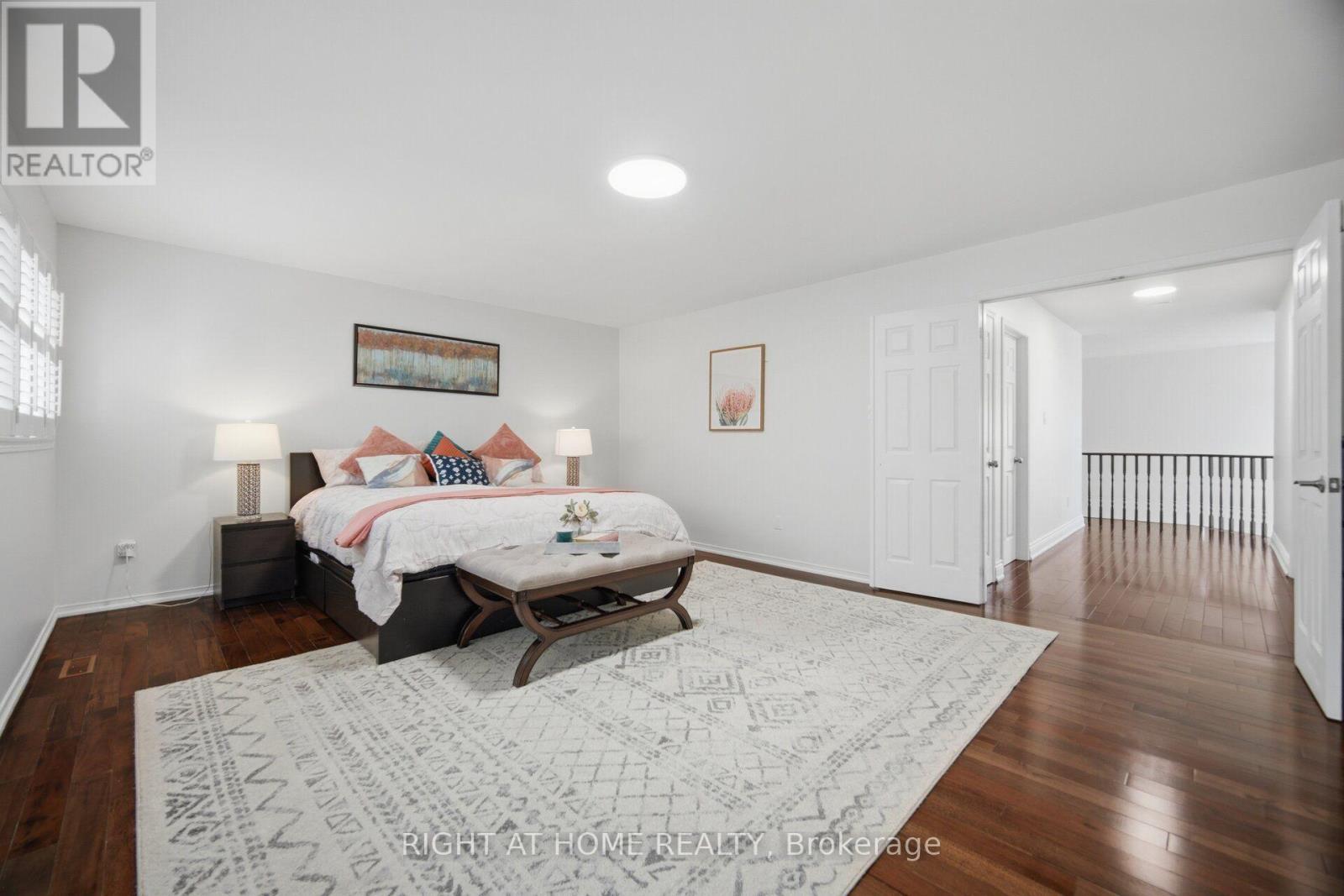 6379 Alderwood Trail, Mississauga, ON - Indoor Photo Showing Bedroom
