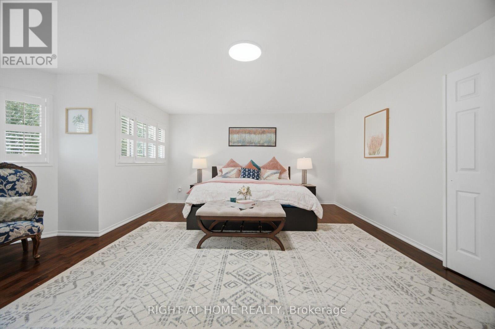 6379 Alderwood Trail, Mississauga, ON - Indoor Photo Showing Bedroom