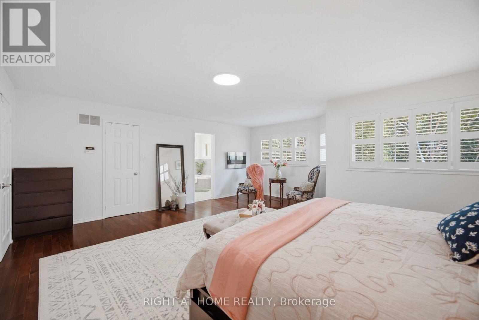 6379 Alderwood Trail, Mississauga, ON - Indoor Photo Showing Bedroom