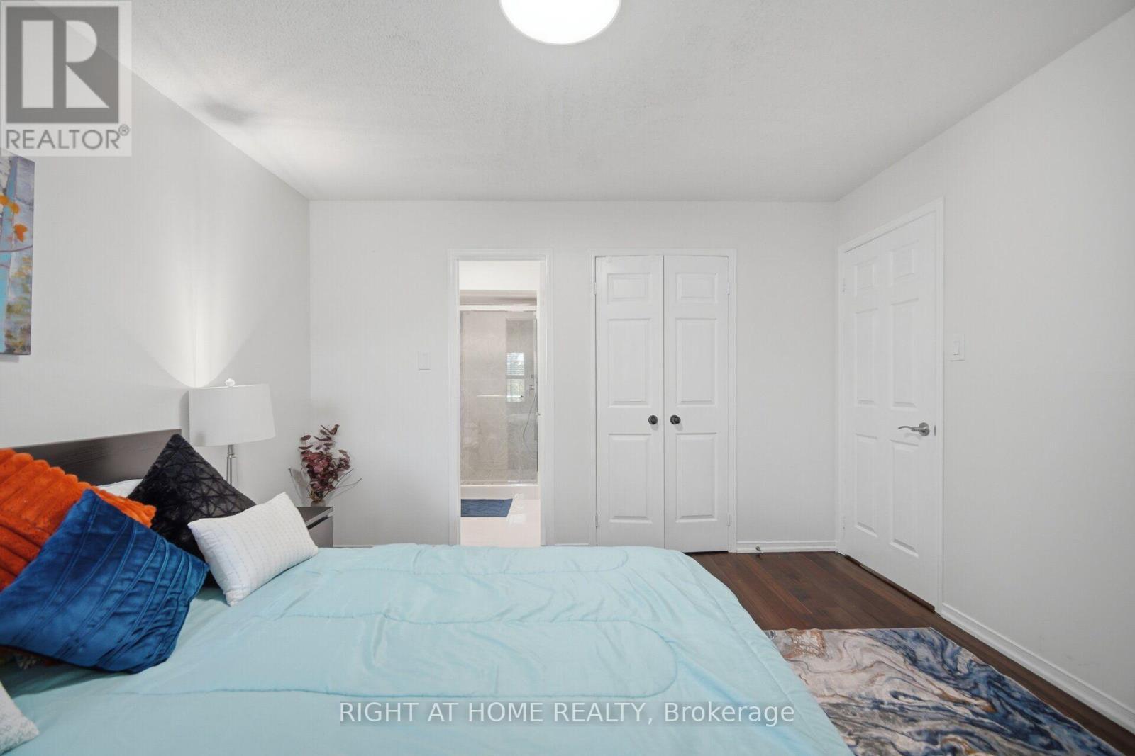 6379 Alderwood Trail, Mississauga, ON - Indoor Photo Showing Bedroom