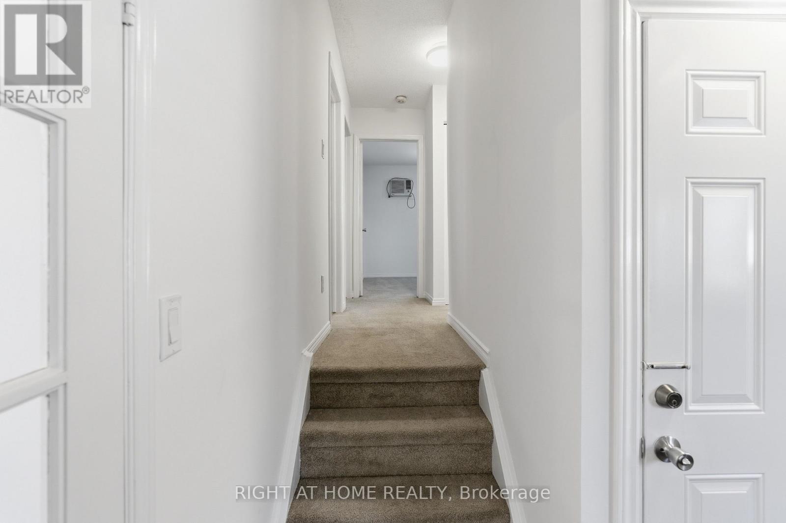 341 Rexford Drive, Hamilton, ON - Indoor Photo Showing Other Room