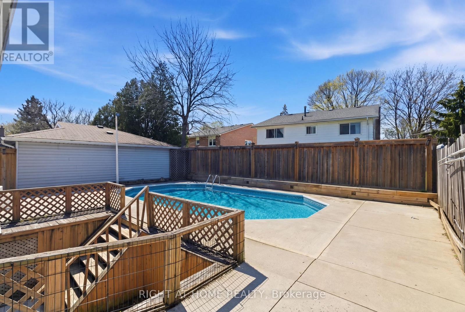 341 Rexford Drive, Hamilton, ON - Outdoor