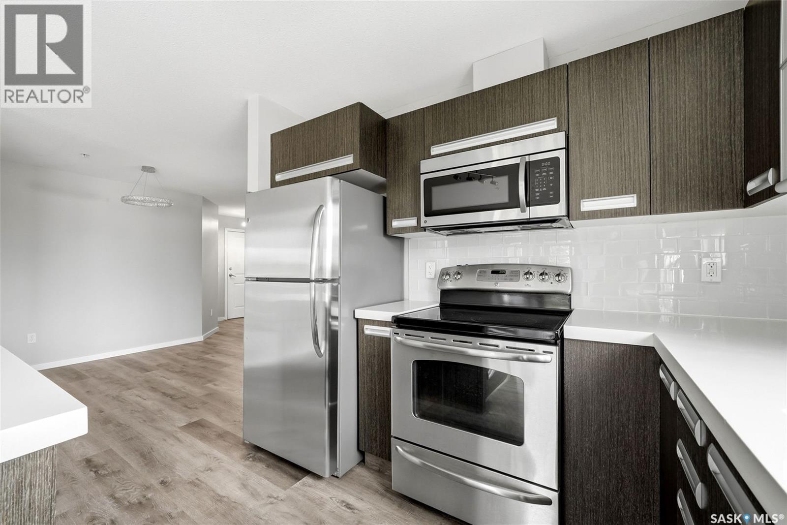 114 1610 Dakota Drive, Regina, SK - Indoor Photo Showing Kitchen With Stainless Steel Kitchen