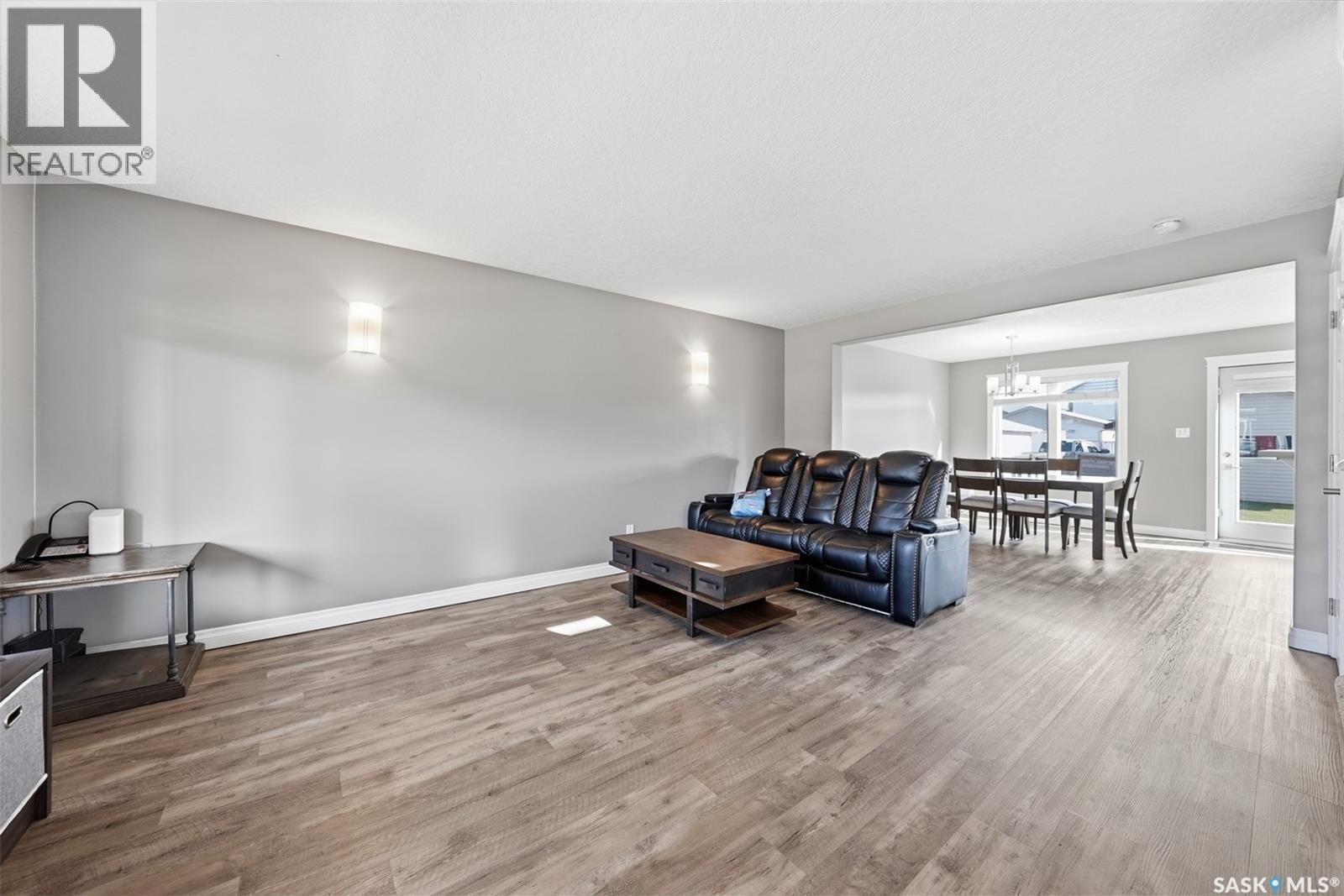 275 Wyant Lane, Saskatoon, SK - Indoor