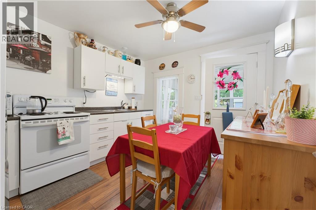 19 First Avenue, Port Dover, ON - Indoor Photo Showing Kitchen