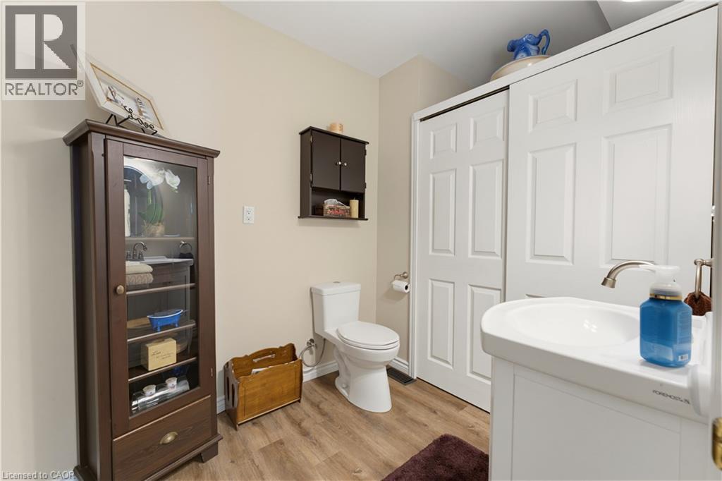 19 First Avenue, Port Dover, ON - Indoor Photo Showing Bathroom