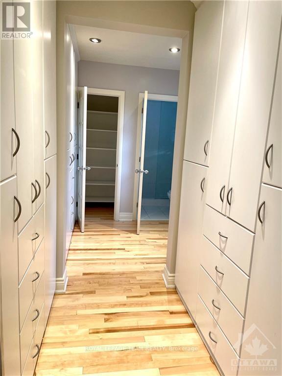 Imported from oreb - 522 Piccadilly Avenue, Ottawa, ON - Indoor Photo Showing Other Room