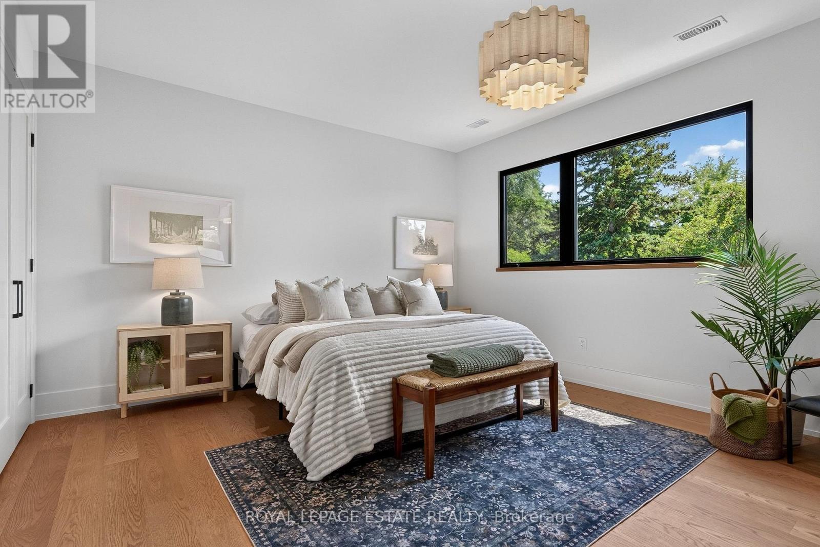 5 North Drive, Toronto, ON - Indoor Photo Showing Bedroom