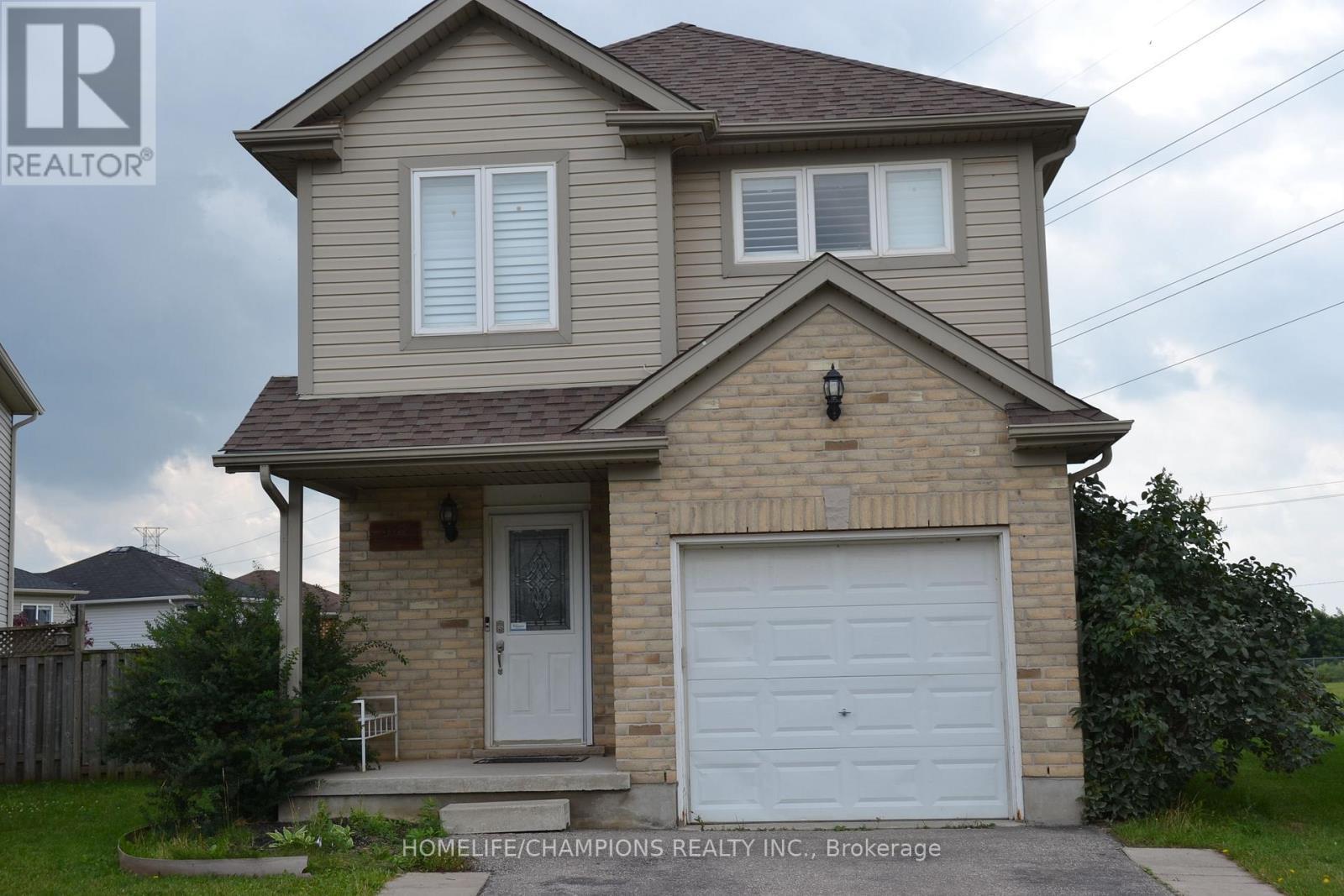 132 Henhoeffer Crescent, Kitchener, ON - Outdoor With Exterior
