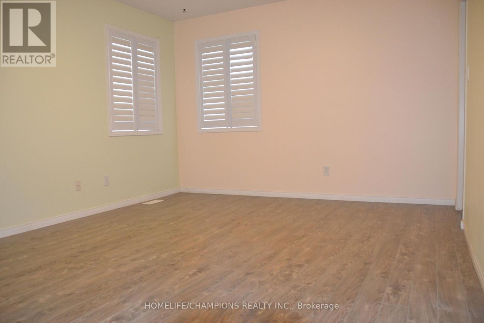 132 Henhoeffer Crescent, Kitchener, ON - Indoor Photo Showing Other Room