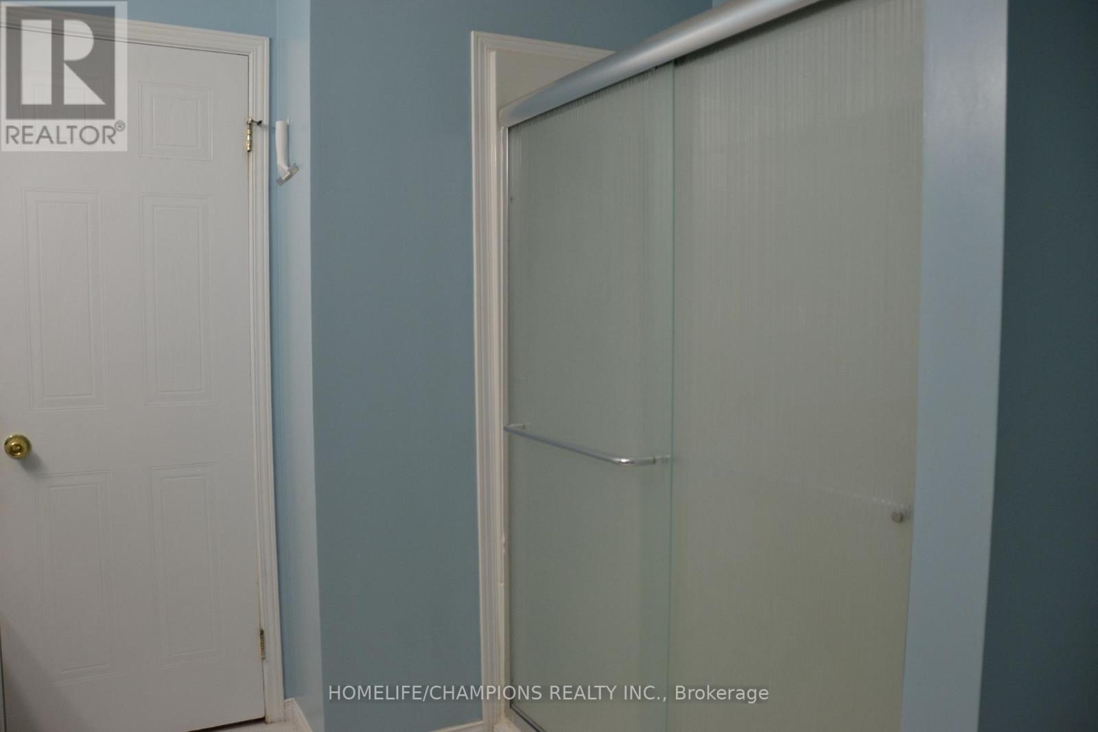 132 Henhoeffer Crescent, Kitchener, ON -