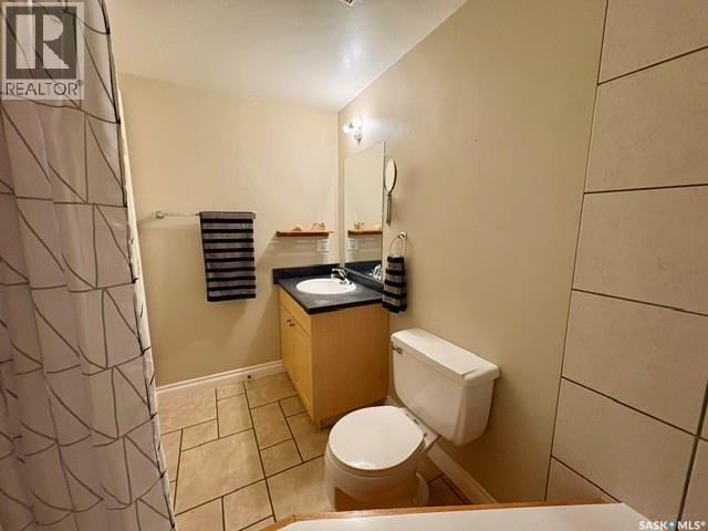 14 3809 Luther Place, Saskatoon, SK - Indoor Photo Showing Bathroom