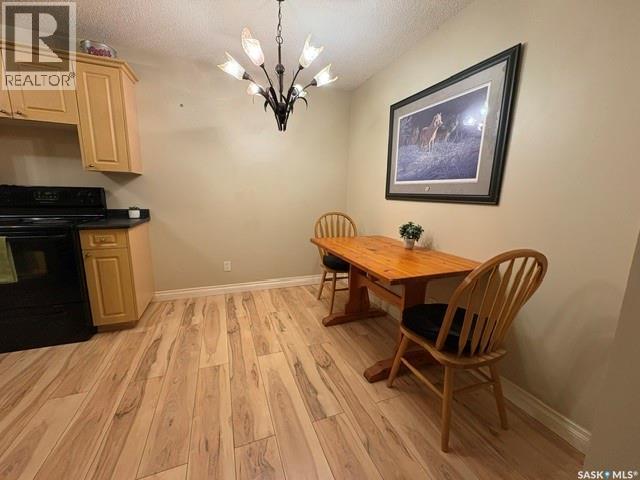 14 3809 Luther Place, Saskatoon, SK - Indoor Photo Showing Dining Room
