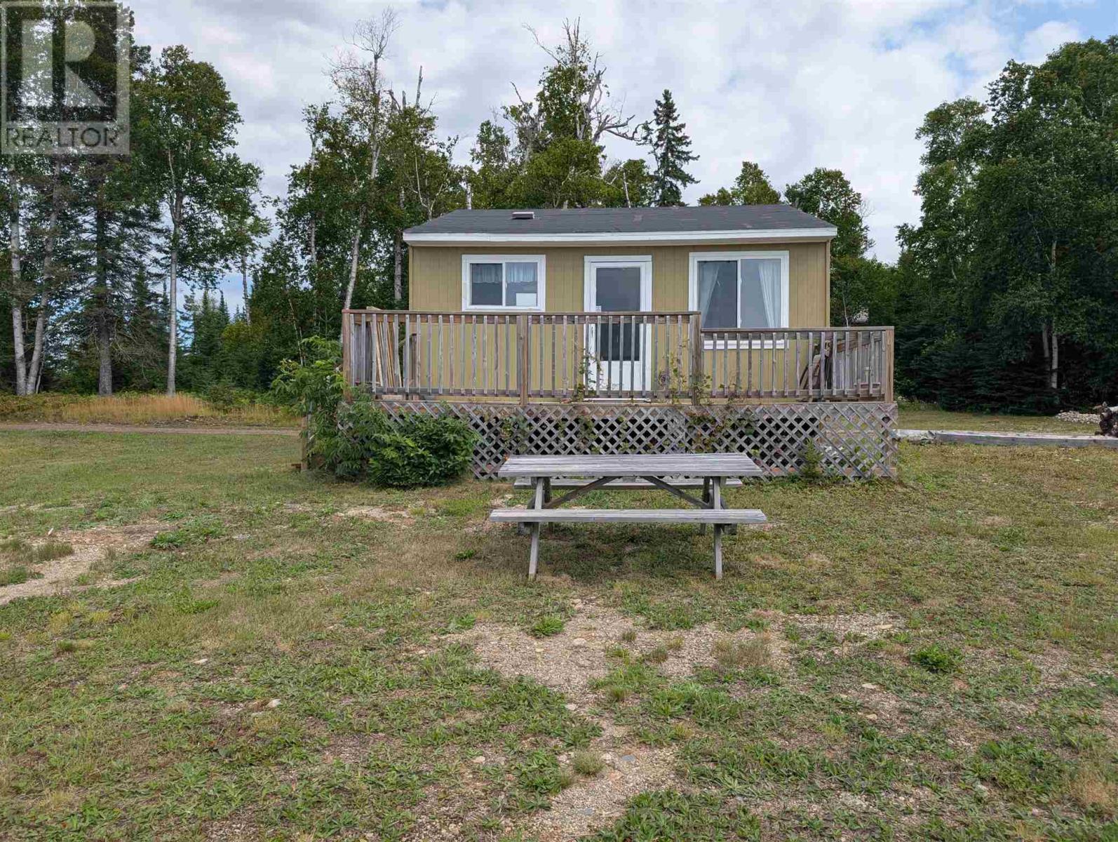 524 Highway 101, Wawa, ON - Outdoor With Deck Patio Veranda