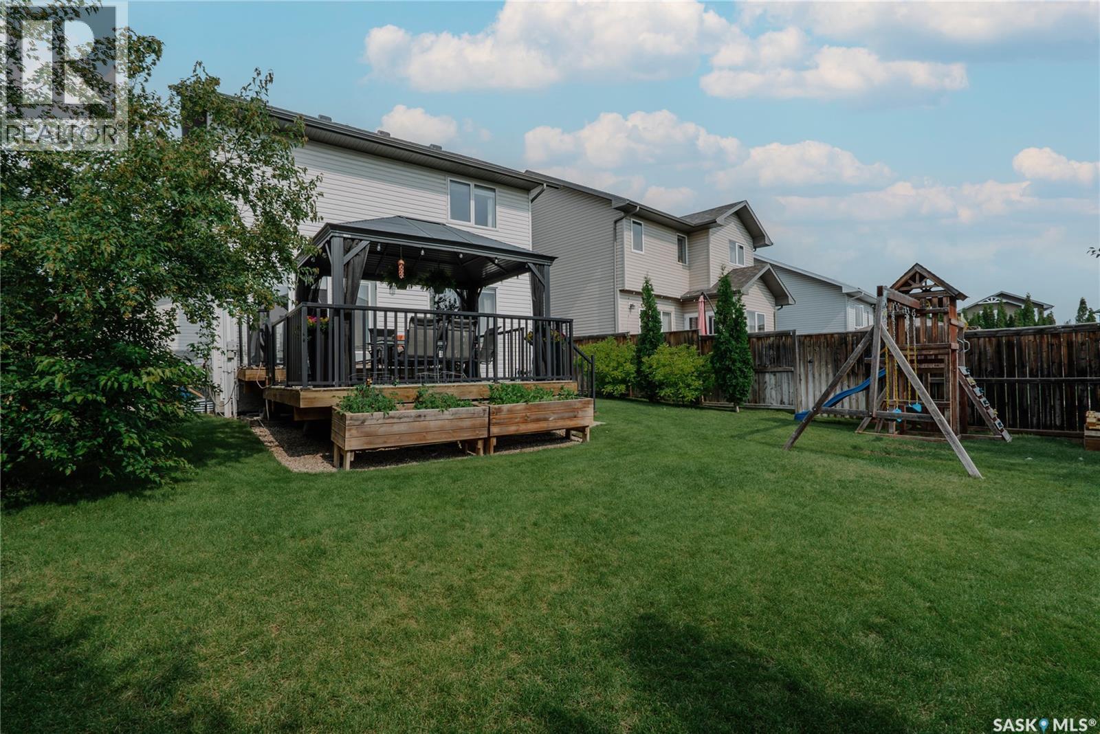 111 Hettle Cove, Saskatoon, SK - Outdoor With Deck Patio Veranda