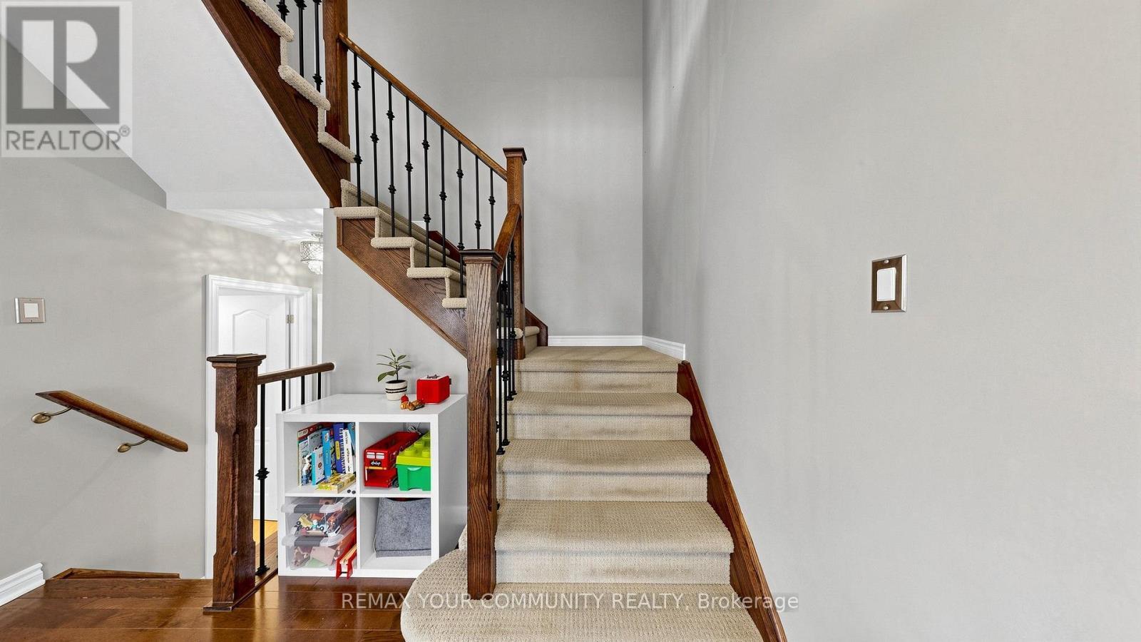 51 Shuttleworth Drive, Clarington, ON - Indoor Photo Showing Other Room