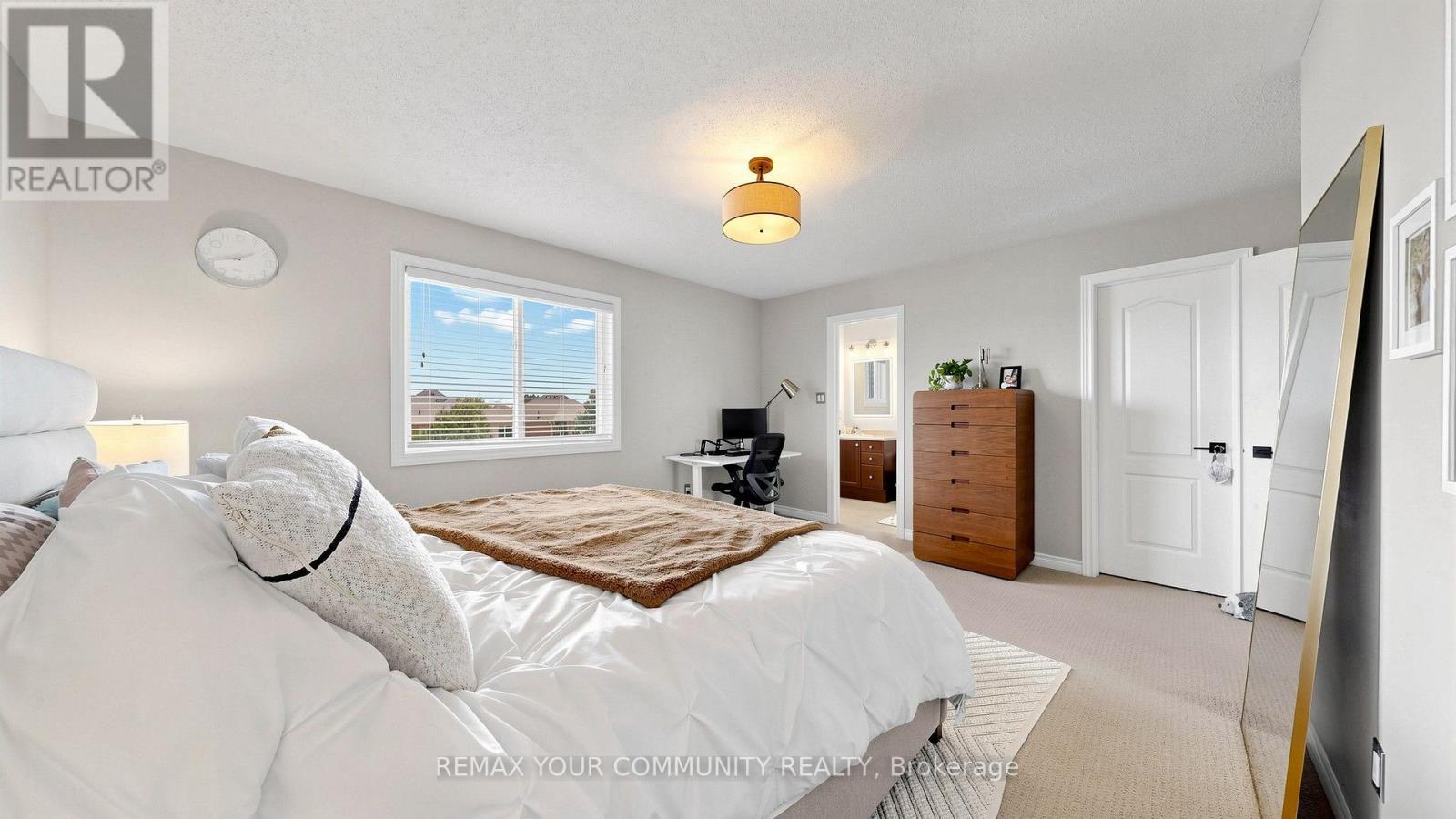 51 Shuttleworth Drive, Clarington, ON - Indoor Photo Showing Bedroom