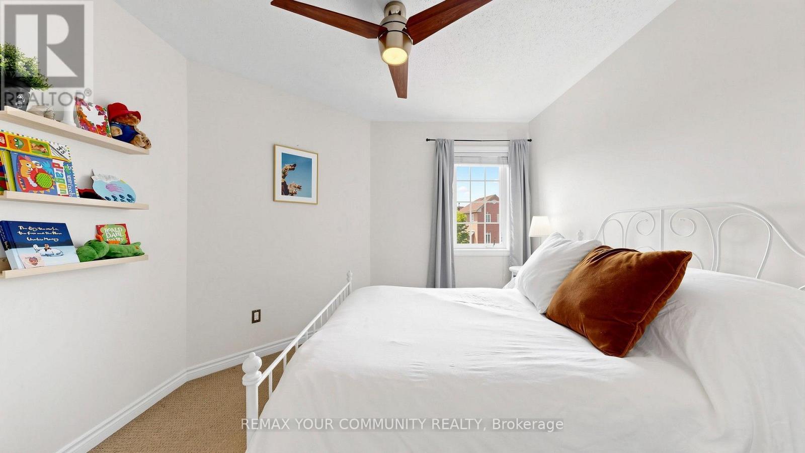 51 Shuttleworth Drive, Clarington, ON - Indoor Photo Showing Bedroom