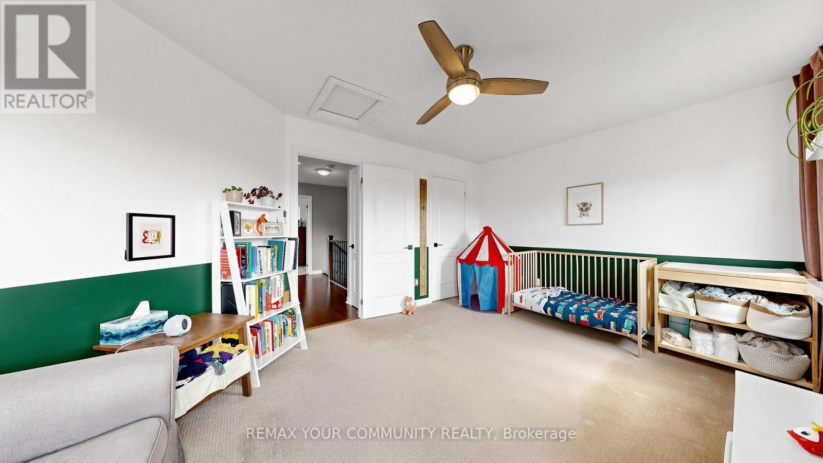 51 Shuttleworth Drive, Clarington, ON - Indoor Photo Showing Bedroom