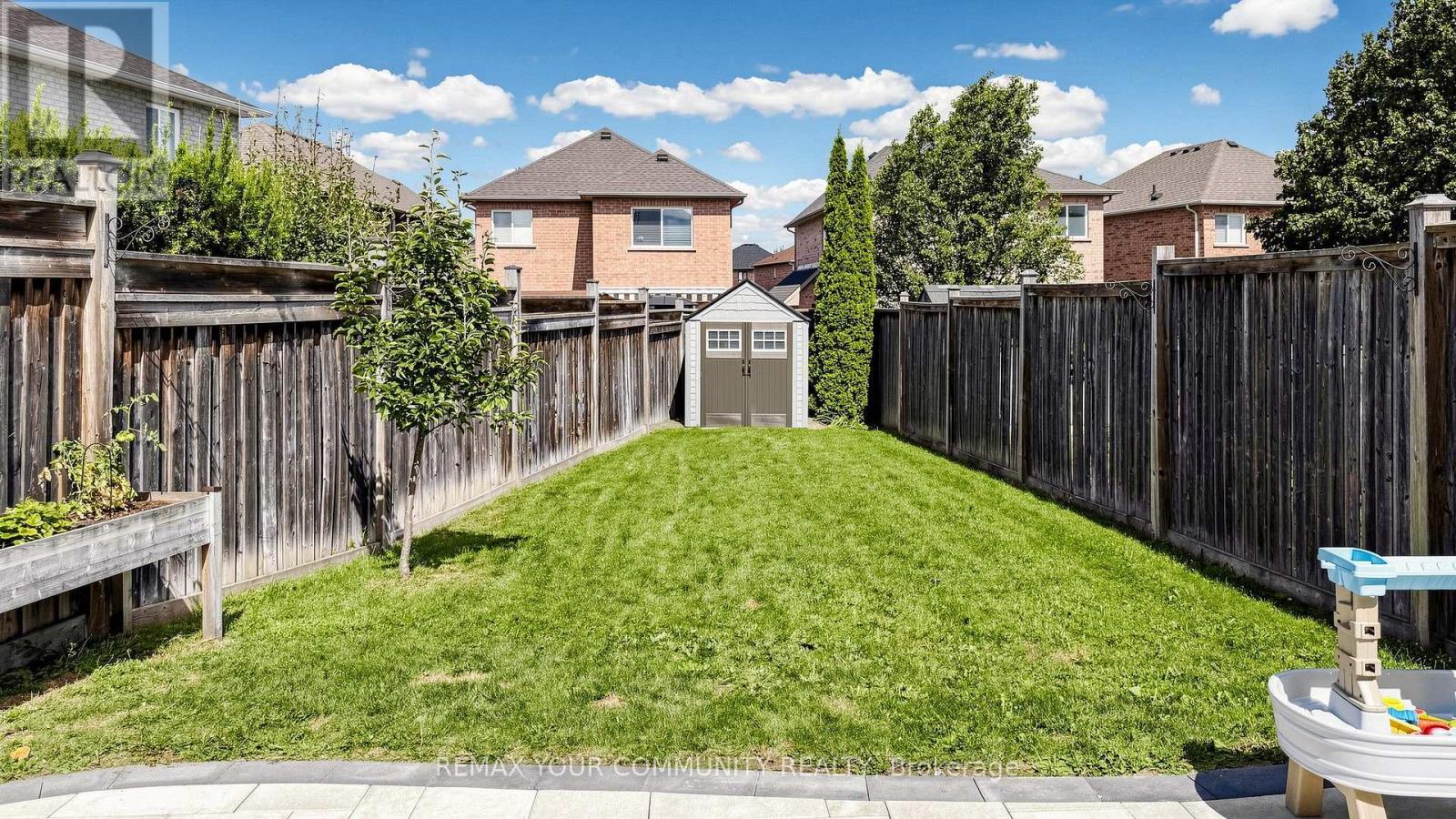 51 Shuttleworth Drive, Clarington, ON - Outdoor