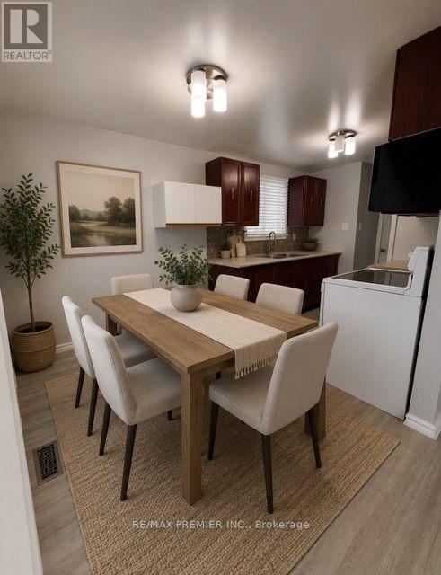 34 Argyle Road, Barrie, ON - Indoor Photo Showing Dining Room