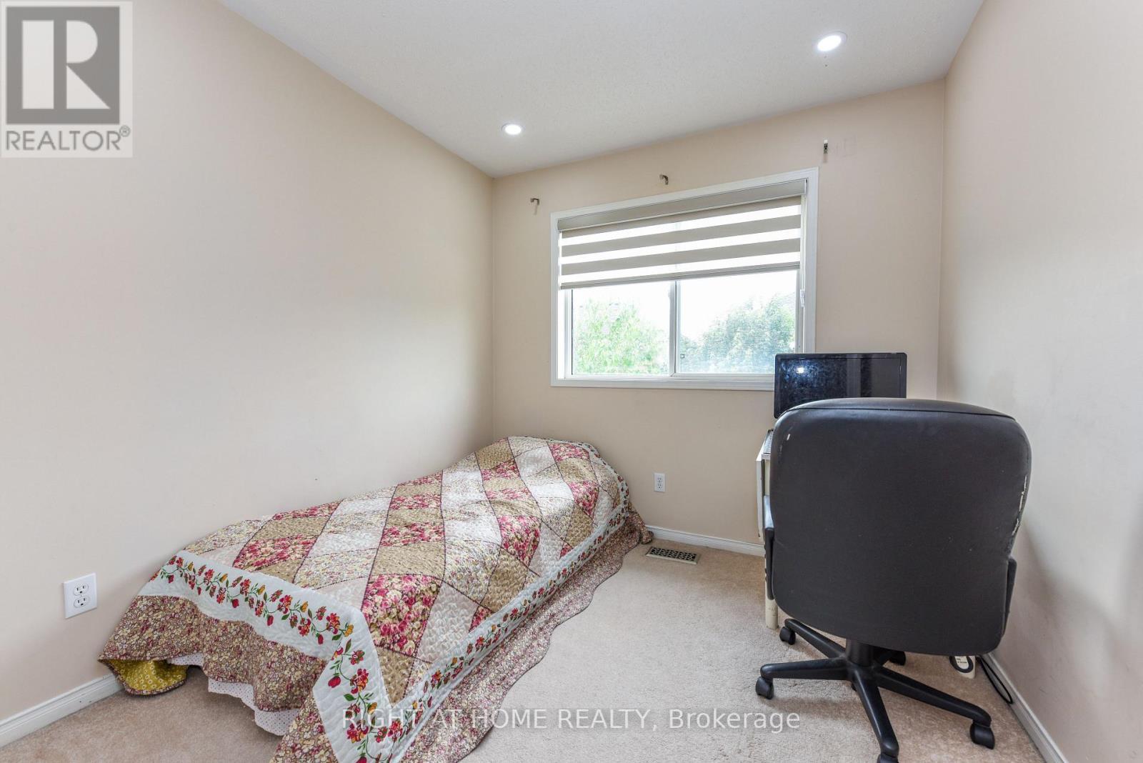 5986 Long Valley Road, Mississauga, ON - Indoor Photo Showing Other Room