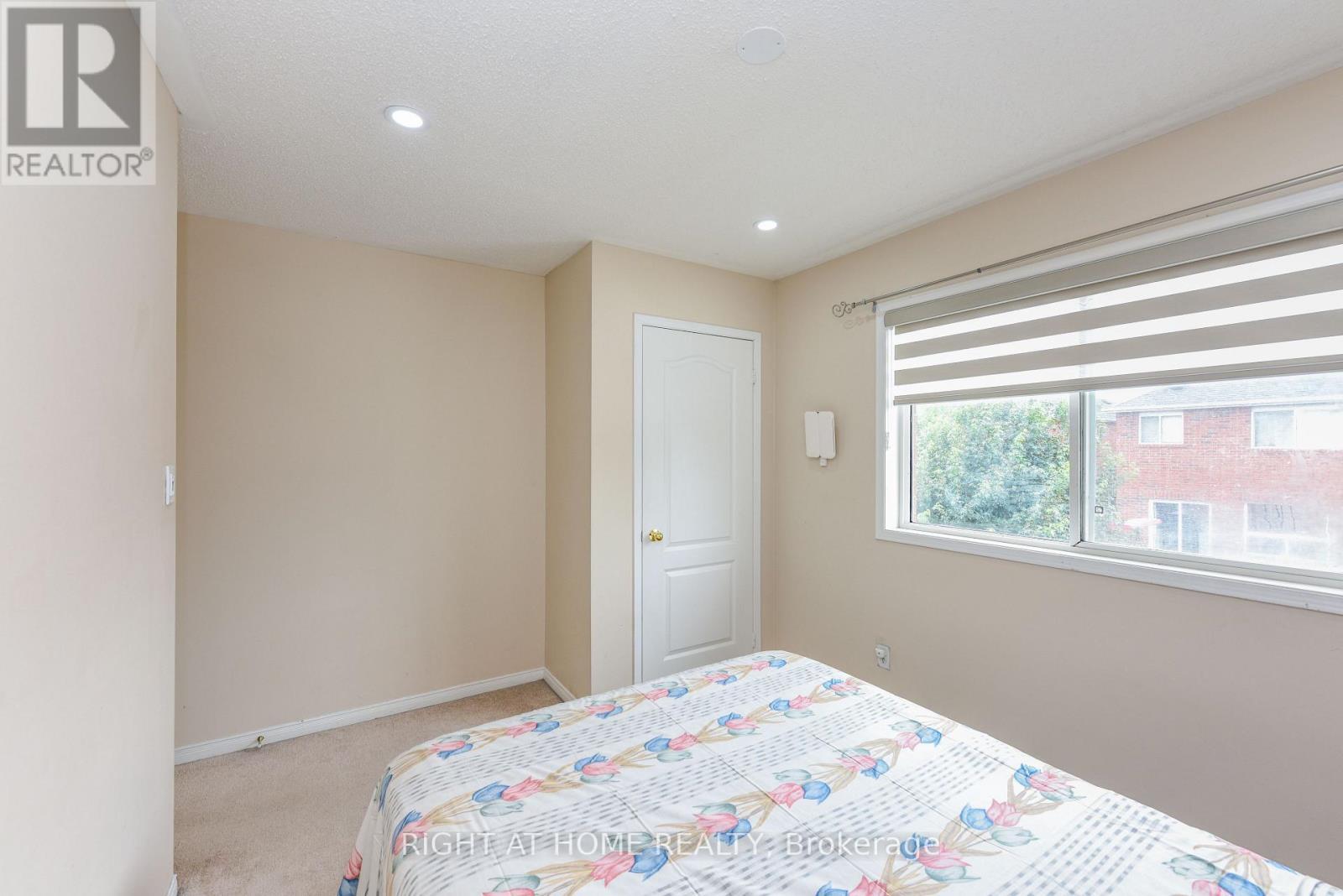 5986 Long Valley Road, Mississauga, ON - Indoor Photo Showing Bedroom