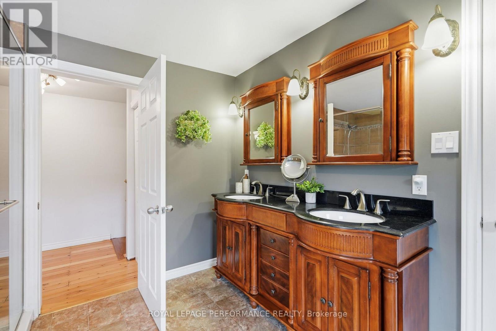 2nd floor - 1178 Bay Road, Champlain, ON - Indoor Photo Showing Bathroom