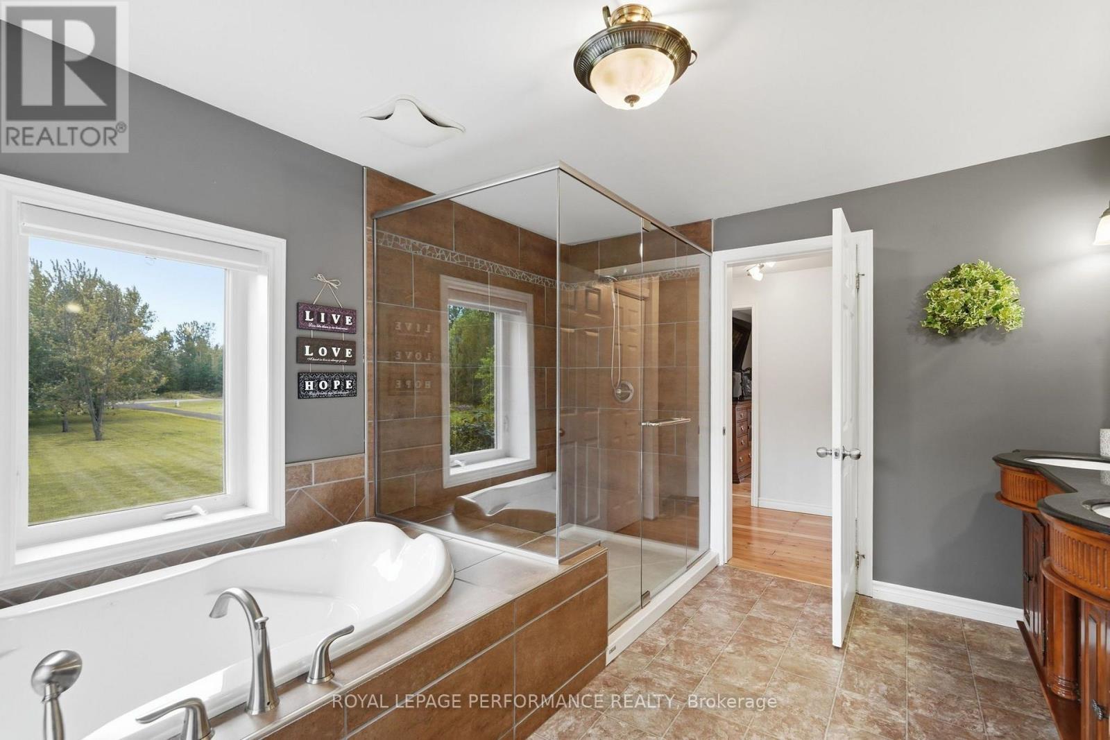 2nd floor - 1178 Bay Road, Champlain, ON - Indoor Photo Showing Bathroom
