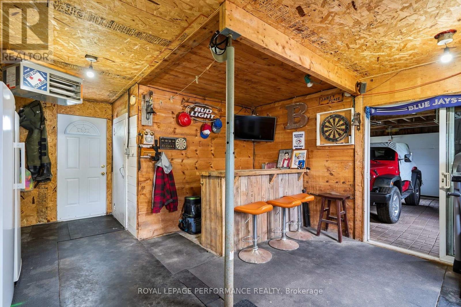 Main entrance , bar lounge and garage - 1178 Bay Road, Champlain, ON - Indoor