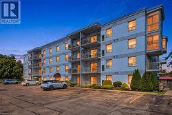 12 ST ANDREW Street Unit# 101 Port Dover, ON N0A 1N1