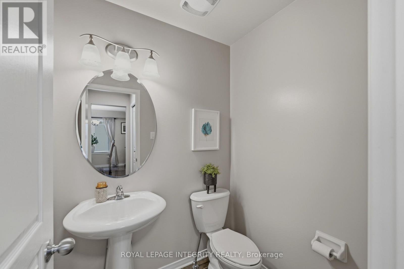 355 Celtic Ridge Crescent, Ottawa, ON - Indoor Photo Showing Bathroom